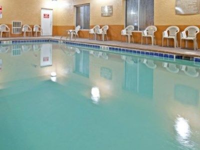 Express & Louisville South-hillview, An Ihg 2* Hillview